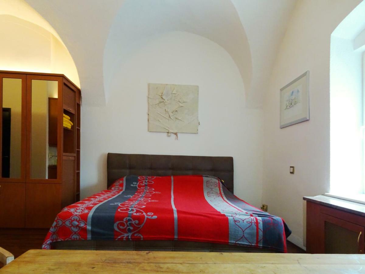 גמונדן Gewoelbezimmer Am Marktplatz מראה חיצוני תמונה