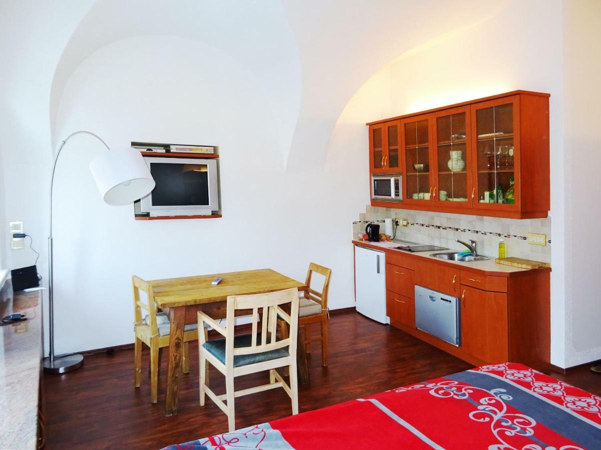 גמונדן Gewoelbezimmer Am Marktplatz מראה חיצוני תמונה